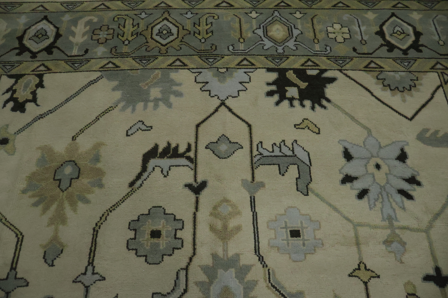 All-Over 9x12 Oushak Hand-Knotted Wool Rug in Ivory & Blue