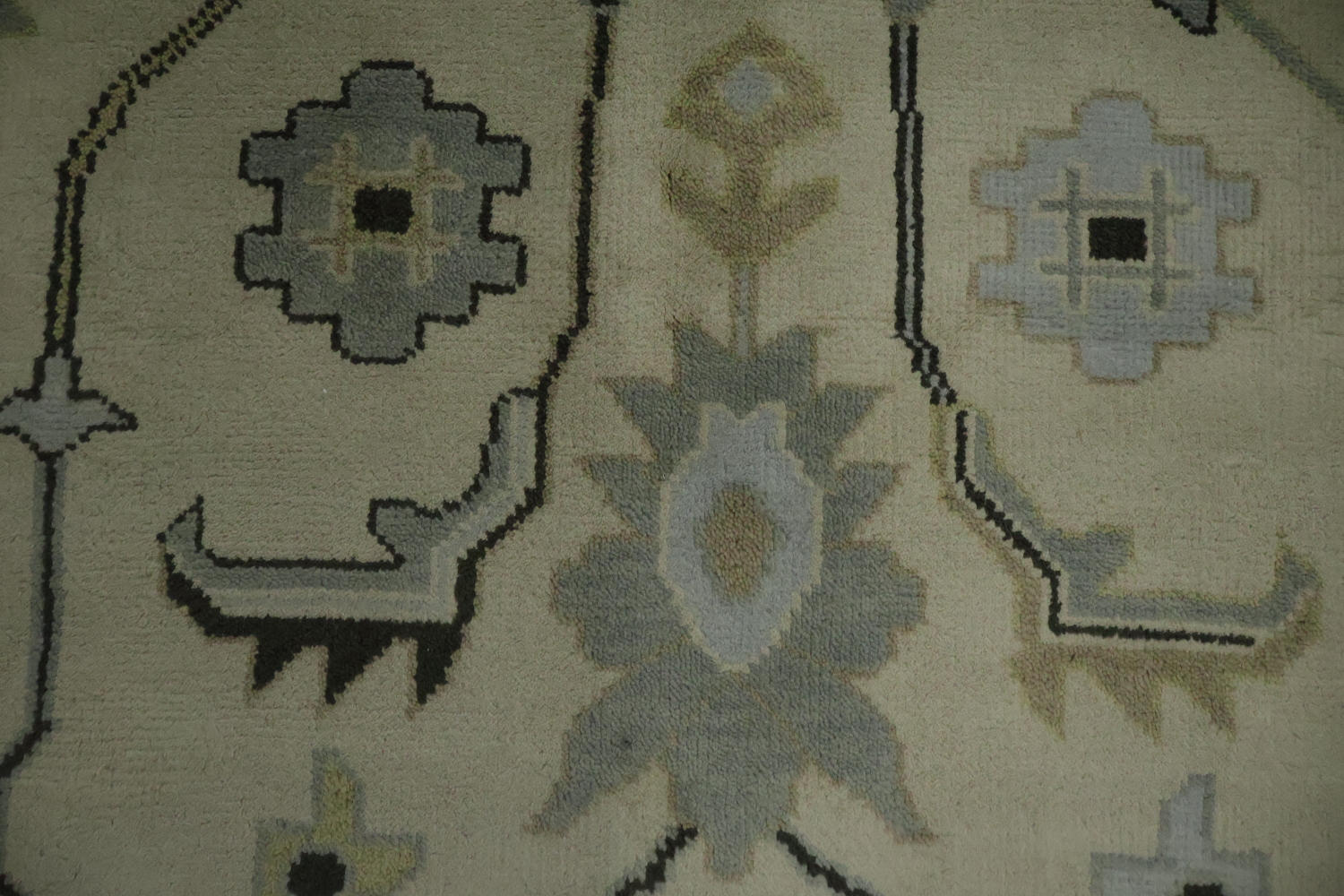All-Over 9x12 Oushak Hand-Knotted Wool Rug in Ivory & Blue
