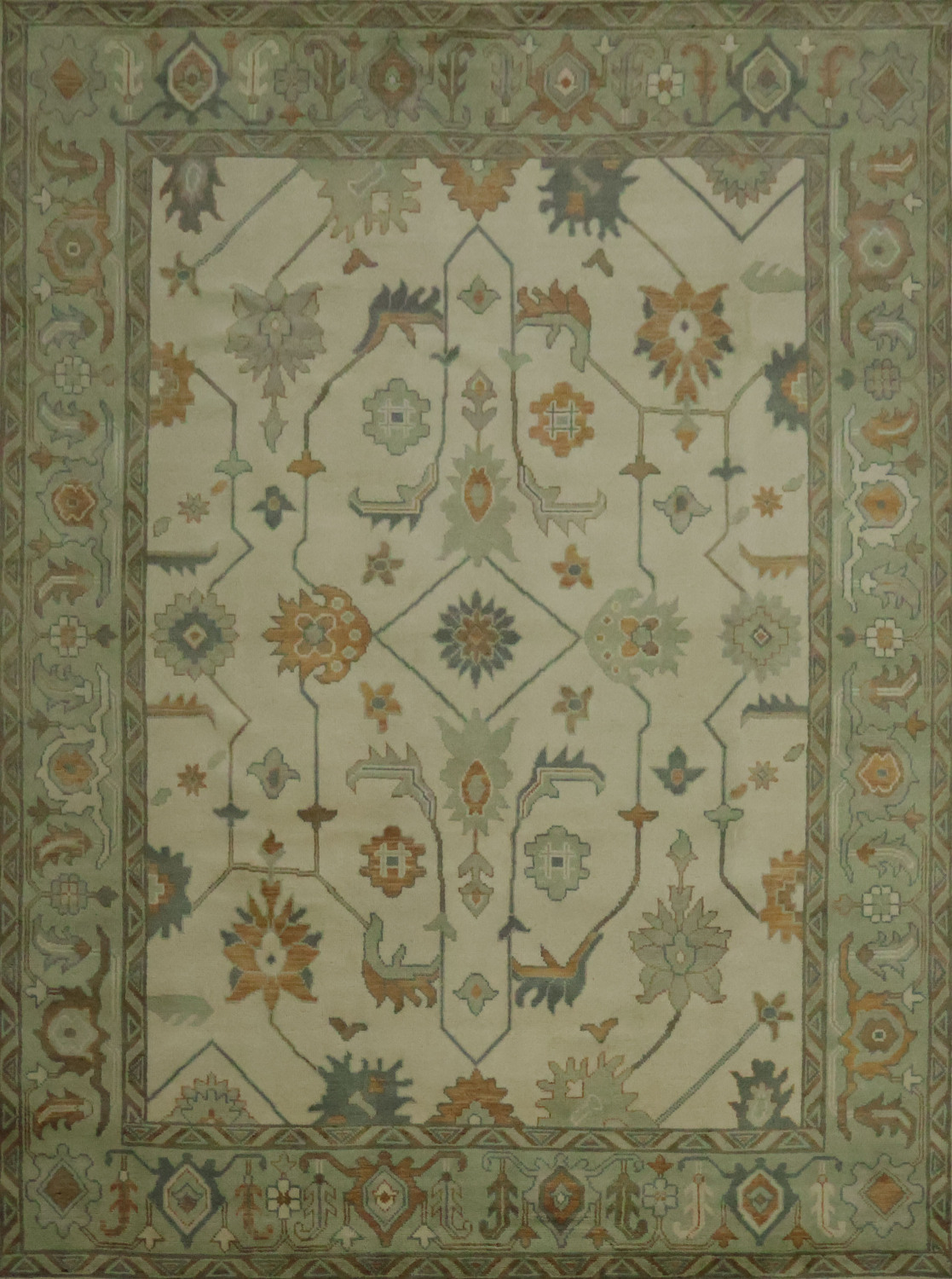 Traditional 9x12 Oushak Hand-Knotted Wool Rug in Ivory & Green