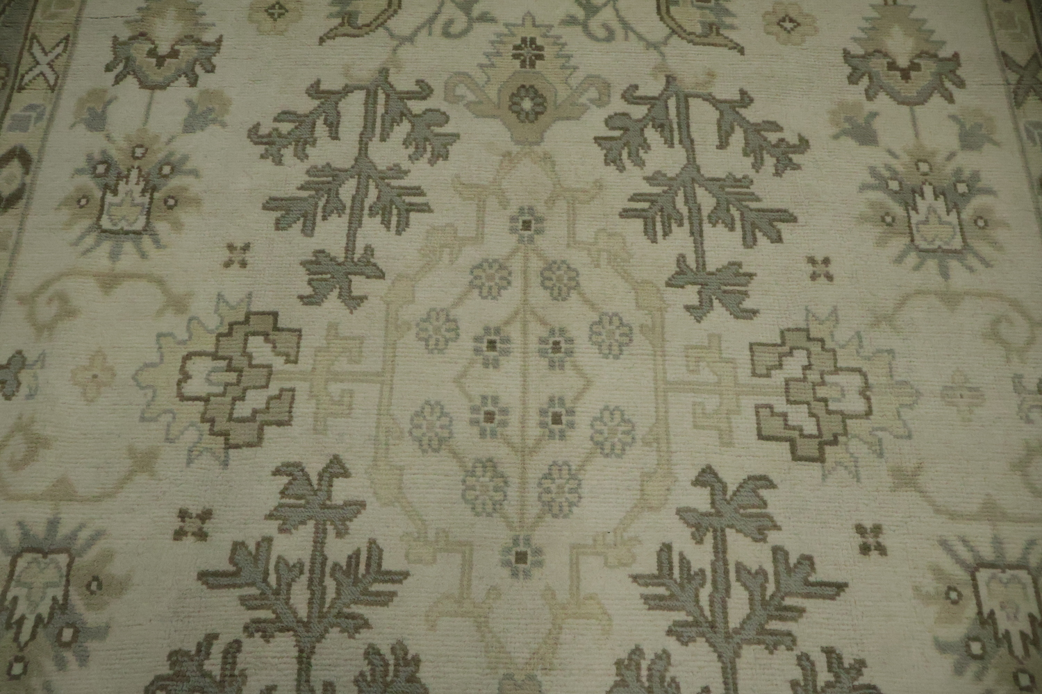 All-Over Ivory and Grey Border 9x12 Oushak Hand-Knotted Wool Rug