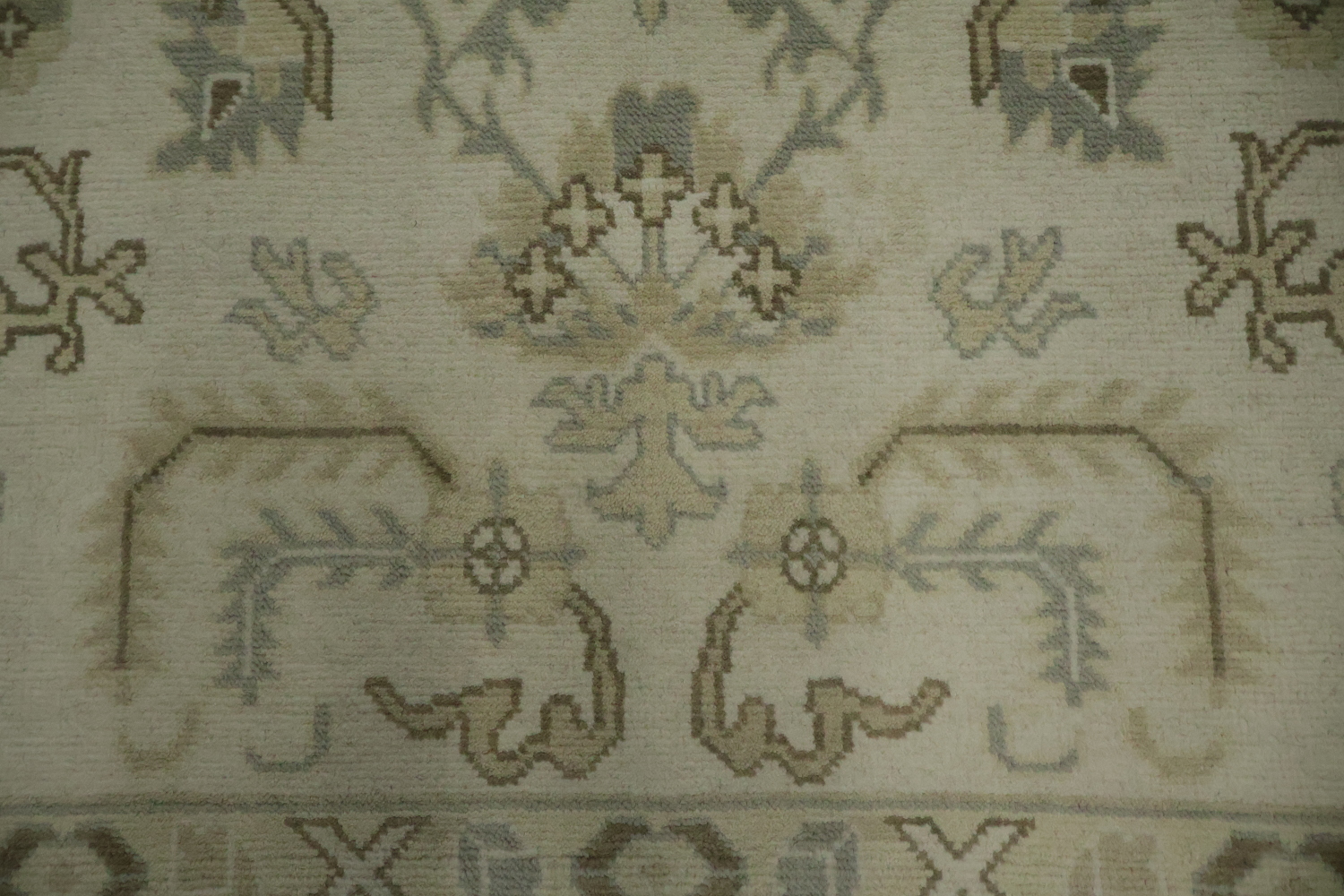 All-Over Ivory and Grey Border 9x12 Oushak Hand-Knotted Wool Rug