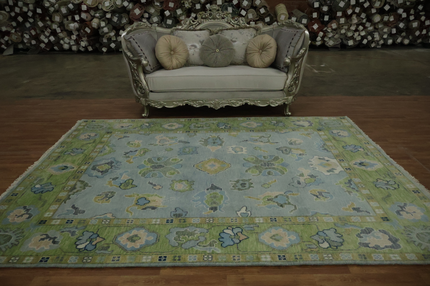 8x10 Blue/Green Traditional Living Room Area Rug