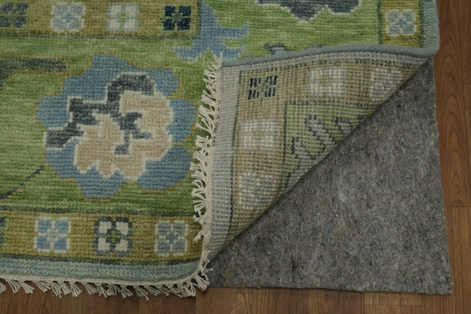 8x10 Blue/Green Traditional Living Room Area Rug