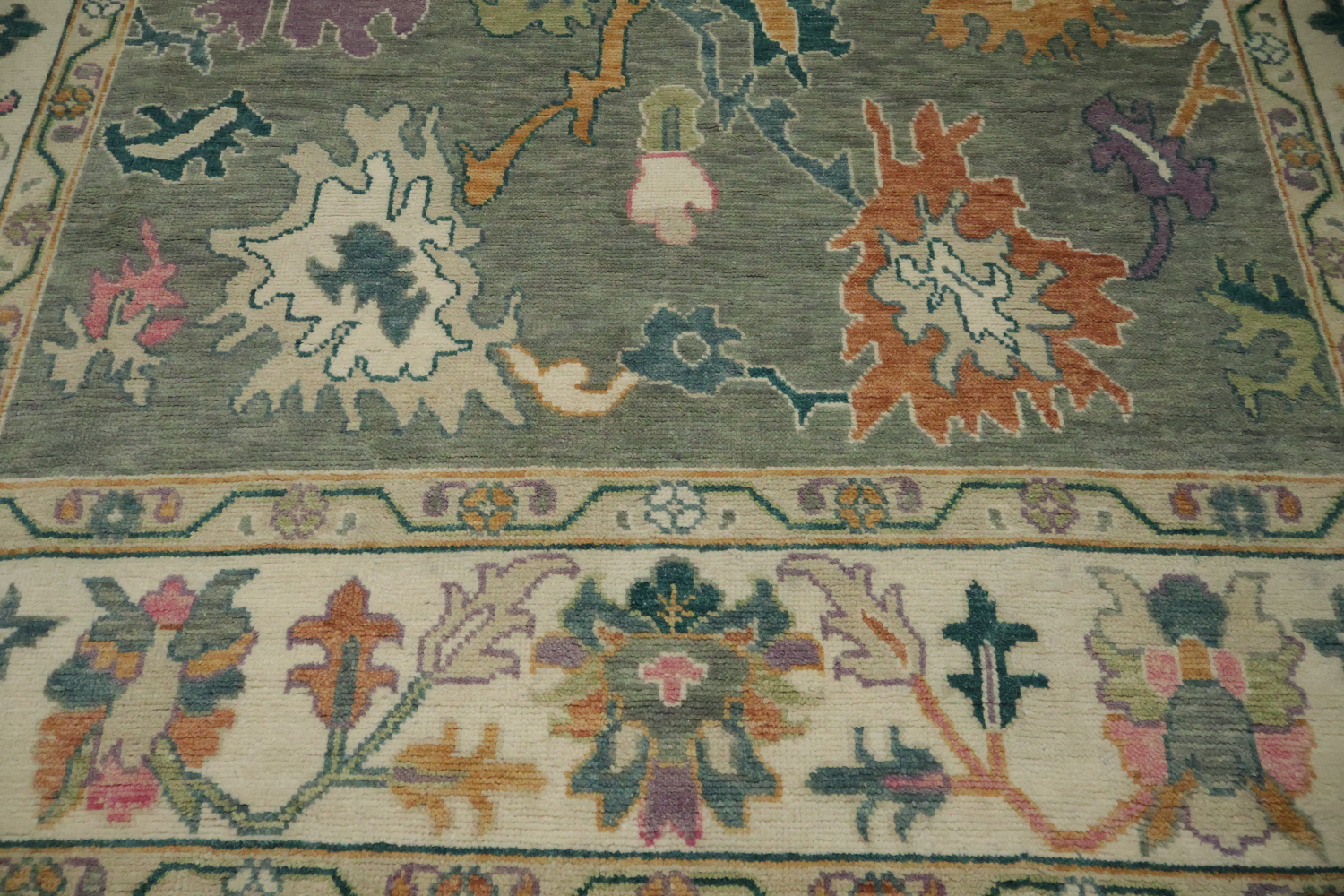 Traditional 9x12 Oushak Hand-Knotted Area Rug - Gray/Ivory Wool