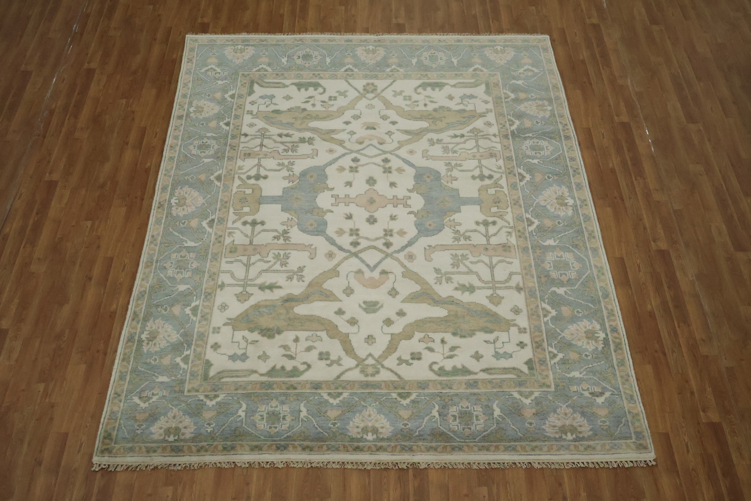Traditional Oushak Ivory with Blue Border Wool Rug 8x10 ft
