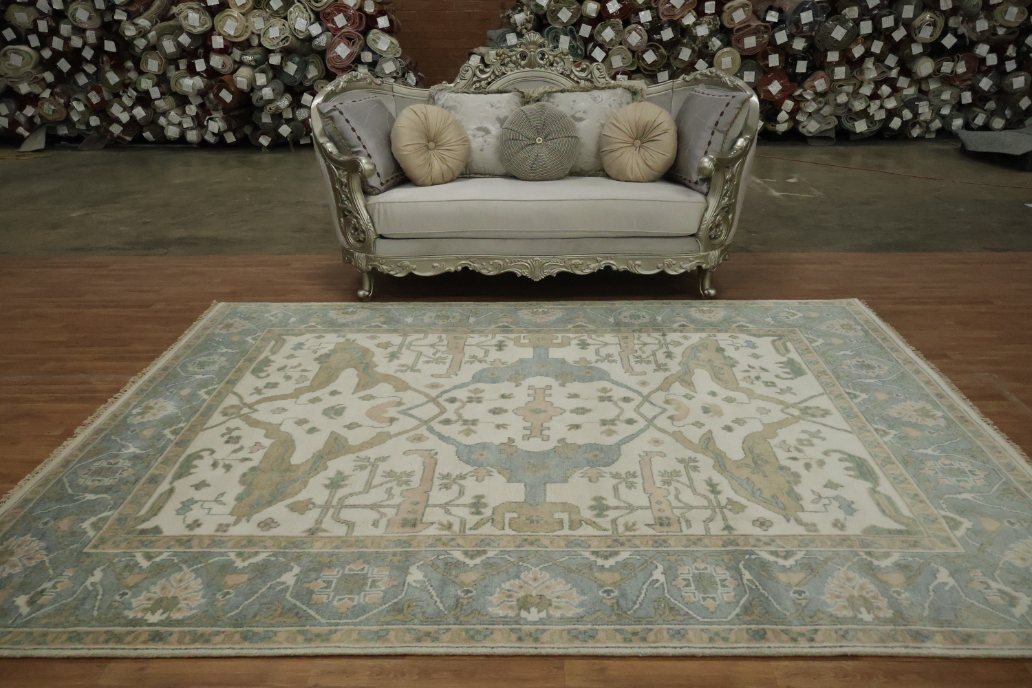 Traditional Oushak Ivory with Blue Border Wool Rug 8x10 ft