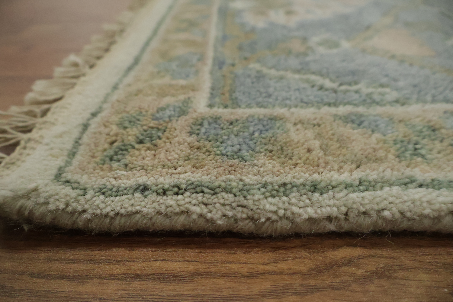Traditional Oushak Ivory with Blue Border Wool Rug 8x10 ft