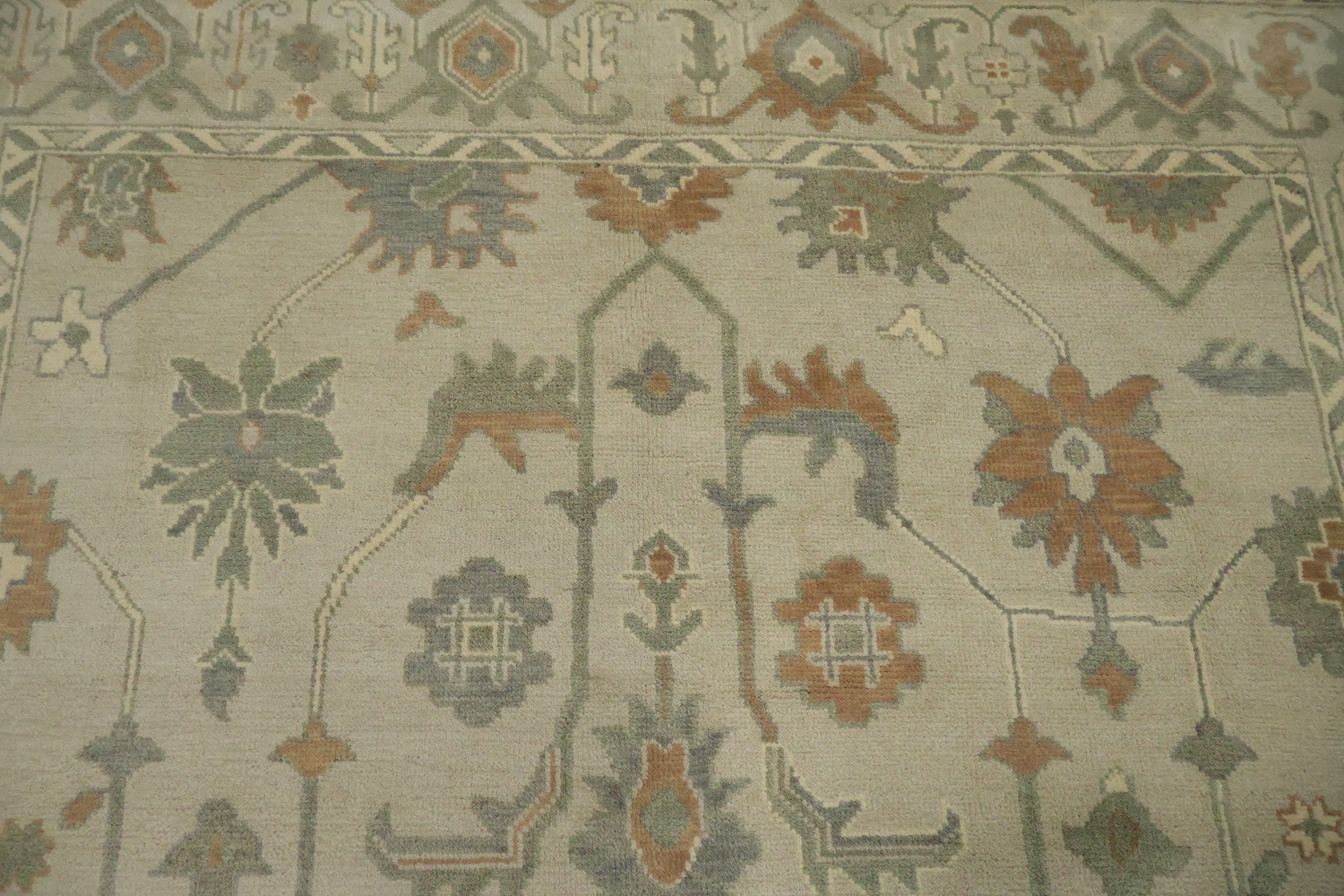 Traditional Earth-Tone Beige Oushak Wool Area Rug 8x10