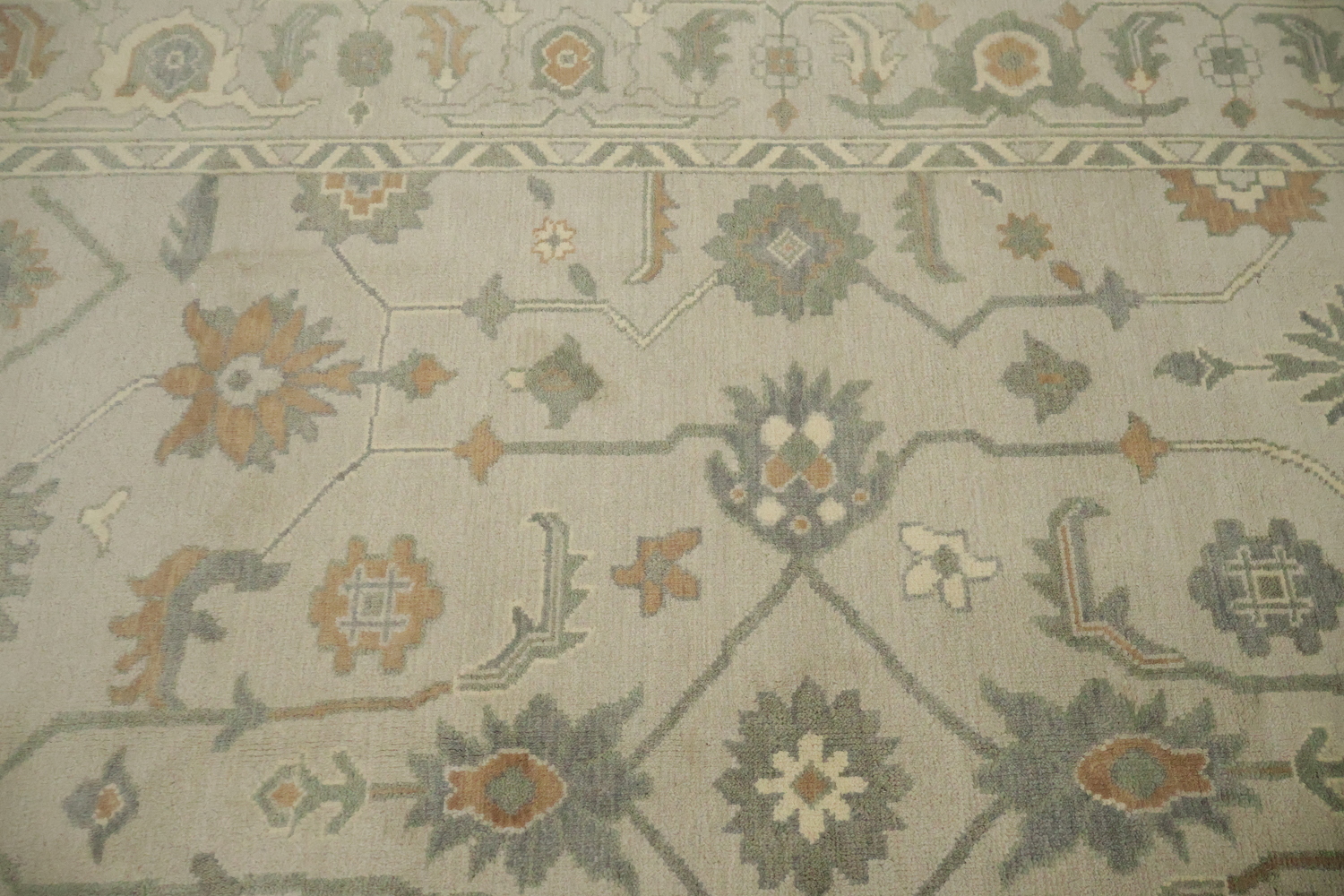 Traditional Earth-Tone Beige Oushak Wool Area Rug 8x10