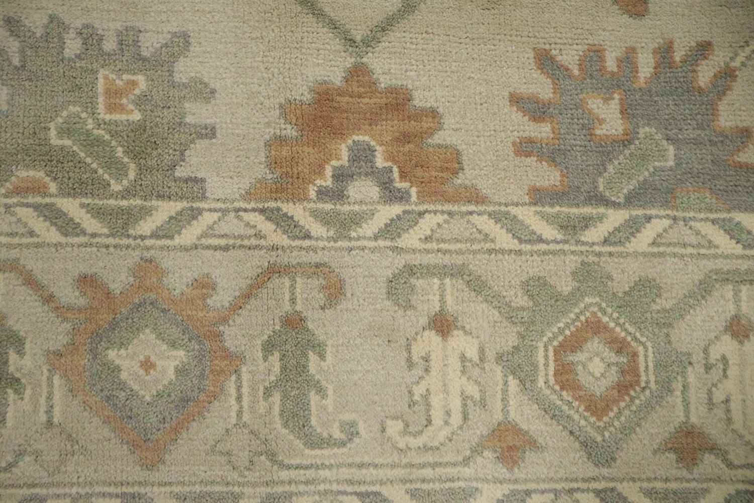 Traditional Earth-Tone Beige Oushak Wool Area Rug 8x10