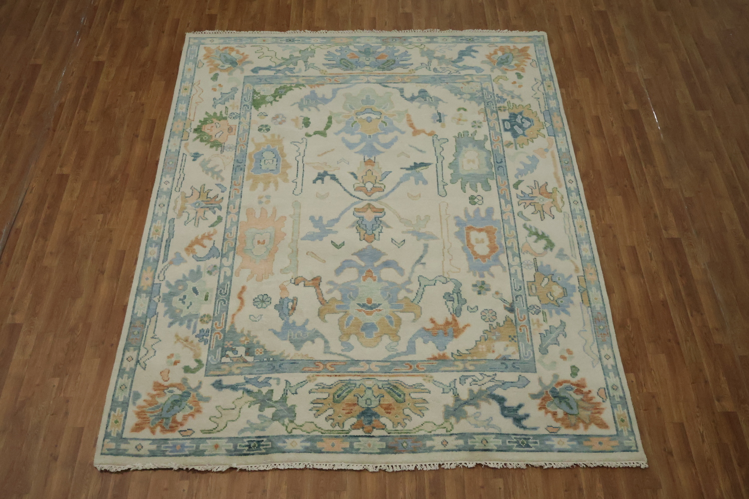Sophisticated Traditional Rug with Rich Multicolor Design Elements 8'x10'