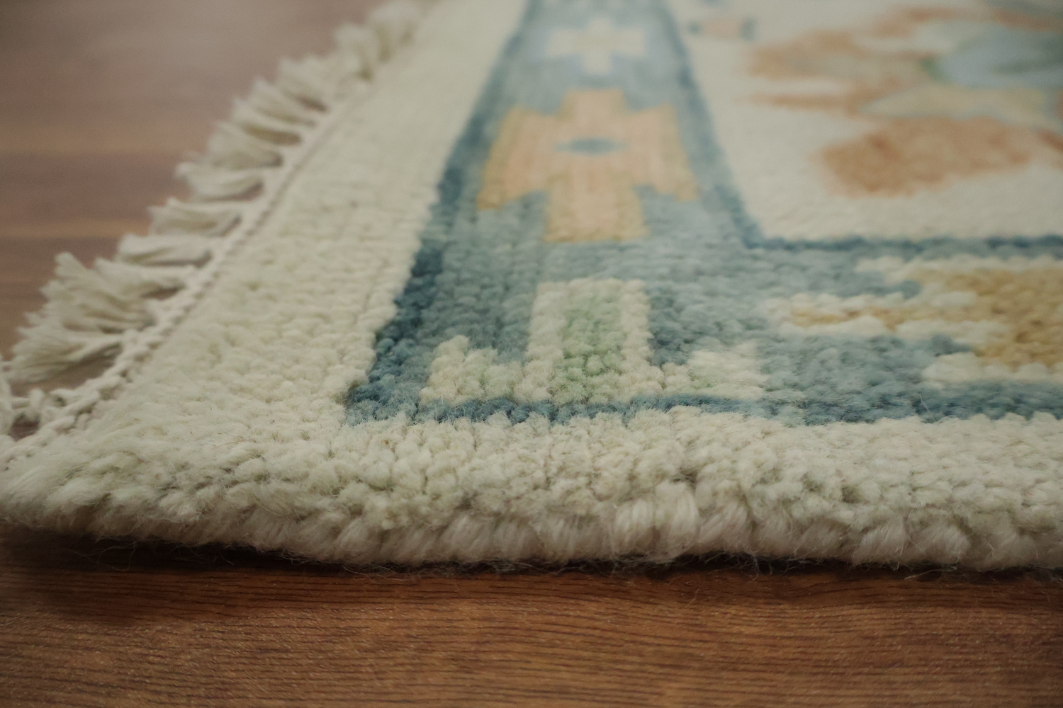 Sophisticated Traditional Rug with Rich Multicolor Design Elements 8'x10'