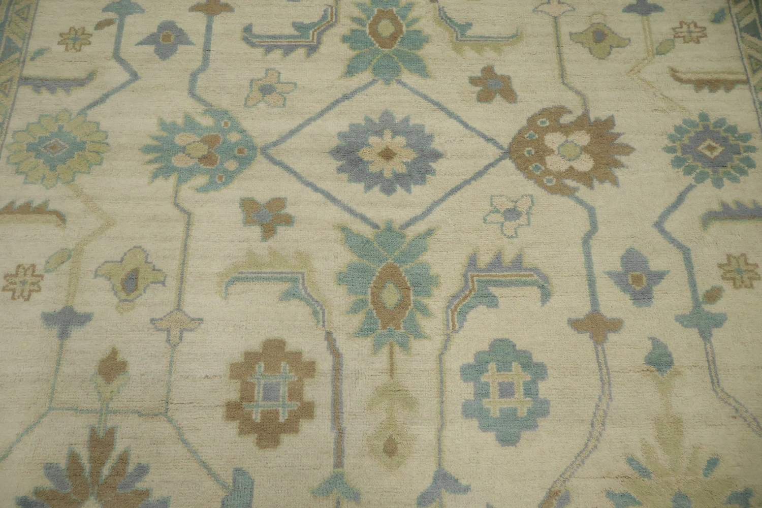 Beige with Blue Border Oushak Hand-Knotted Wool Rug 9' x 12'