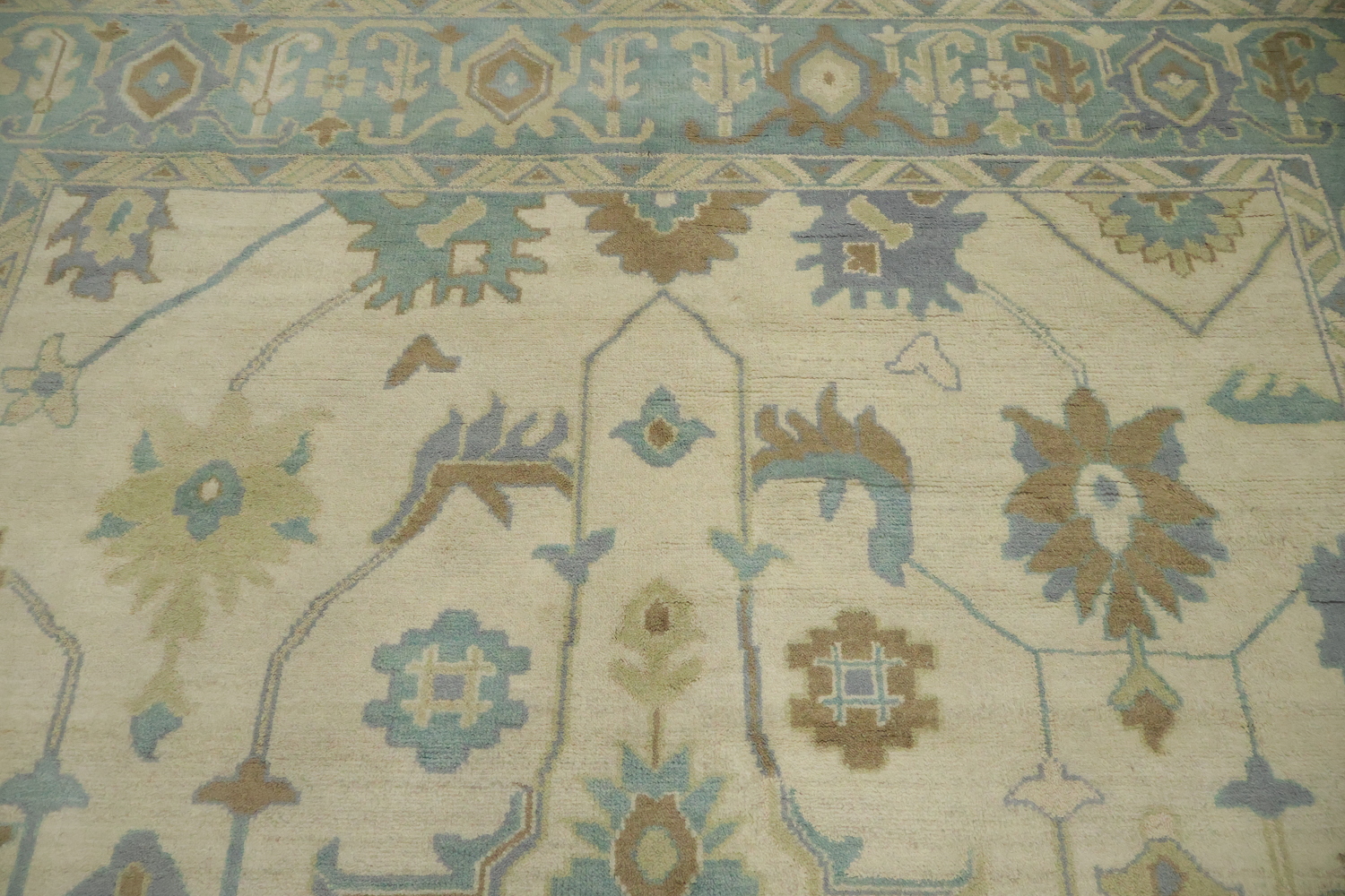 Beige with Blue Border Oushak Hand-Knotted Wool Rug 9' x 12'