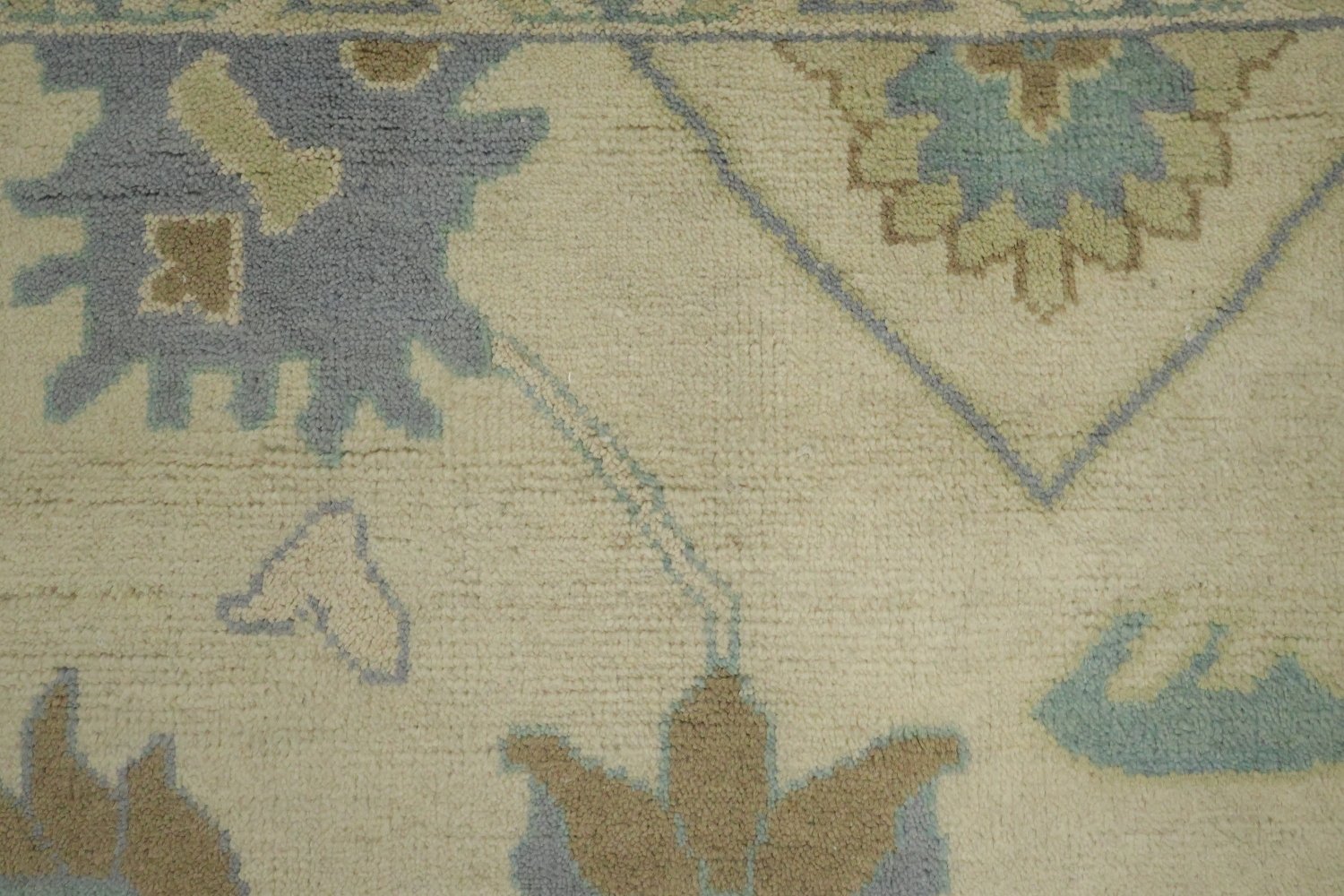 Beige with Blue Border Oushak Hand-Knotted Wool Rug 9' x 12'