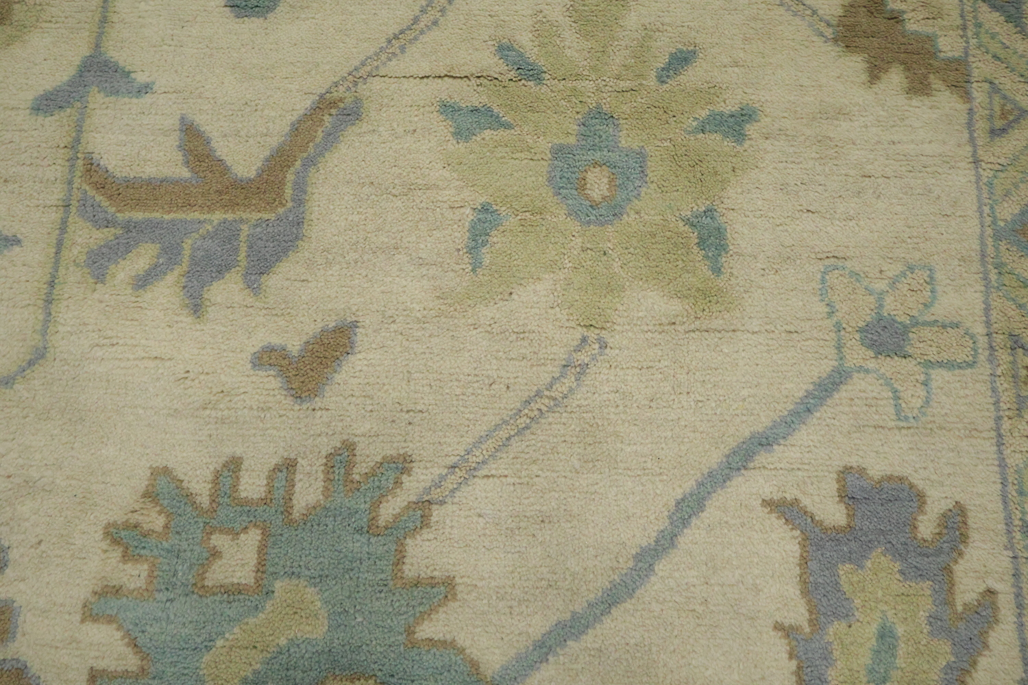 Beige with Blue Border Oushak Hand-Knotted Wool Rug 9' x 12'