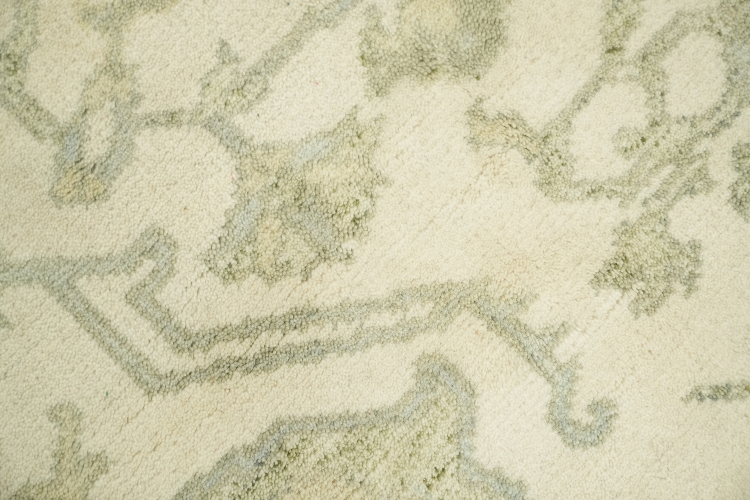 Cream and Green Traditional Oushak Living Room Rug 8'x10'