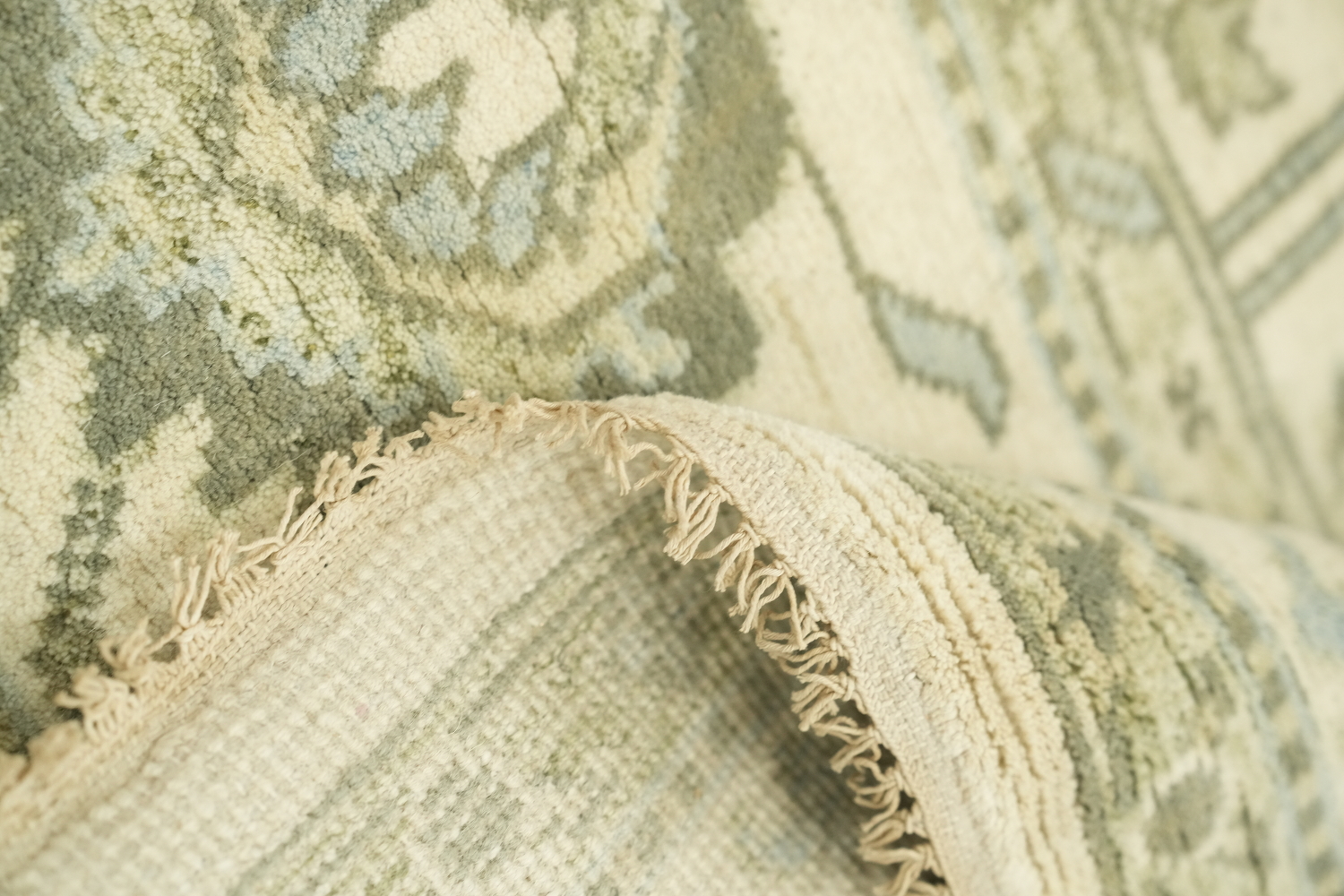 Cream and Green Traditional Oushak Living Room Rug 8'x10'