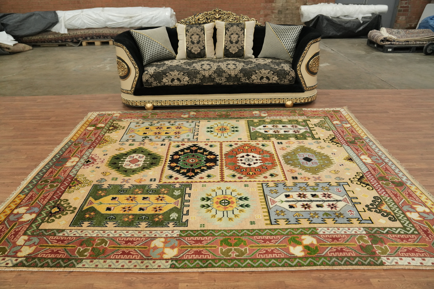 8'x10' Traditional Tribal South-western Rug with Vibrant Geometric Design