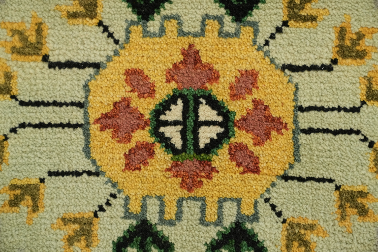 8'x10' Traditional Tribal South-western Rug with Vibrant Geometric Design