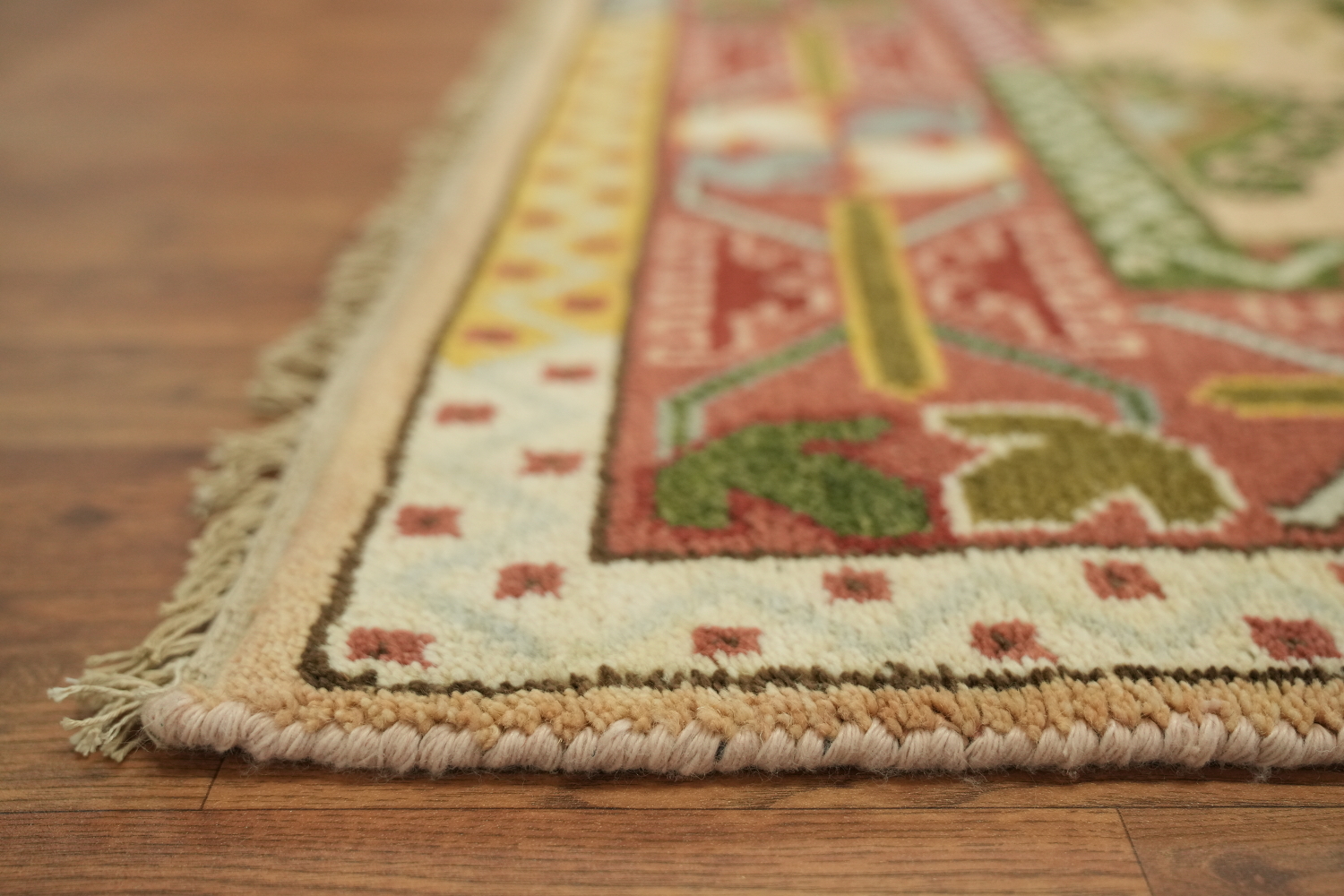 8'x10' Traditional Tribal South-western Rug with Vibrant Geometric Design