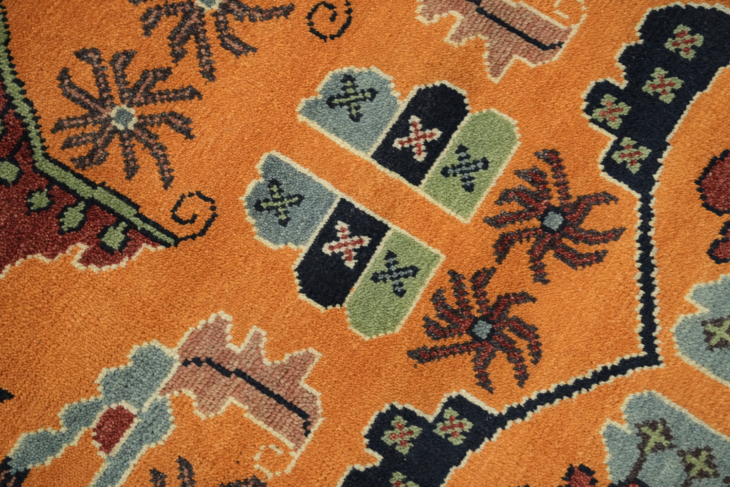 Exquisite Traditional Design Hand-Knotted Wool Rug in Warm Orange Tones 9' x 12'