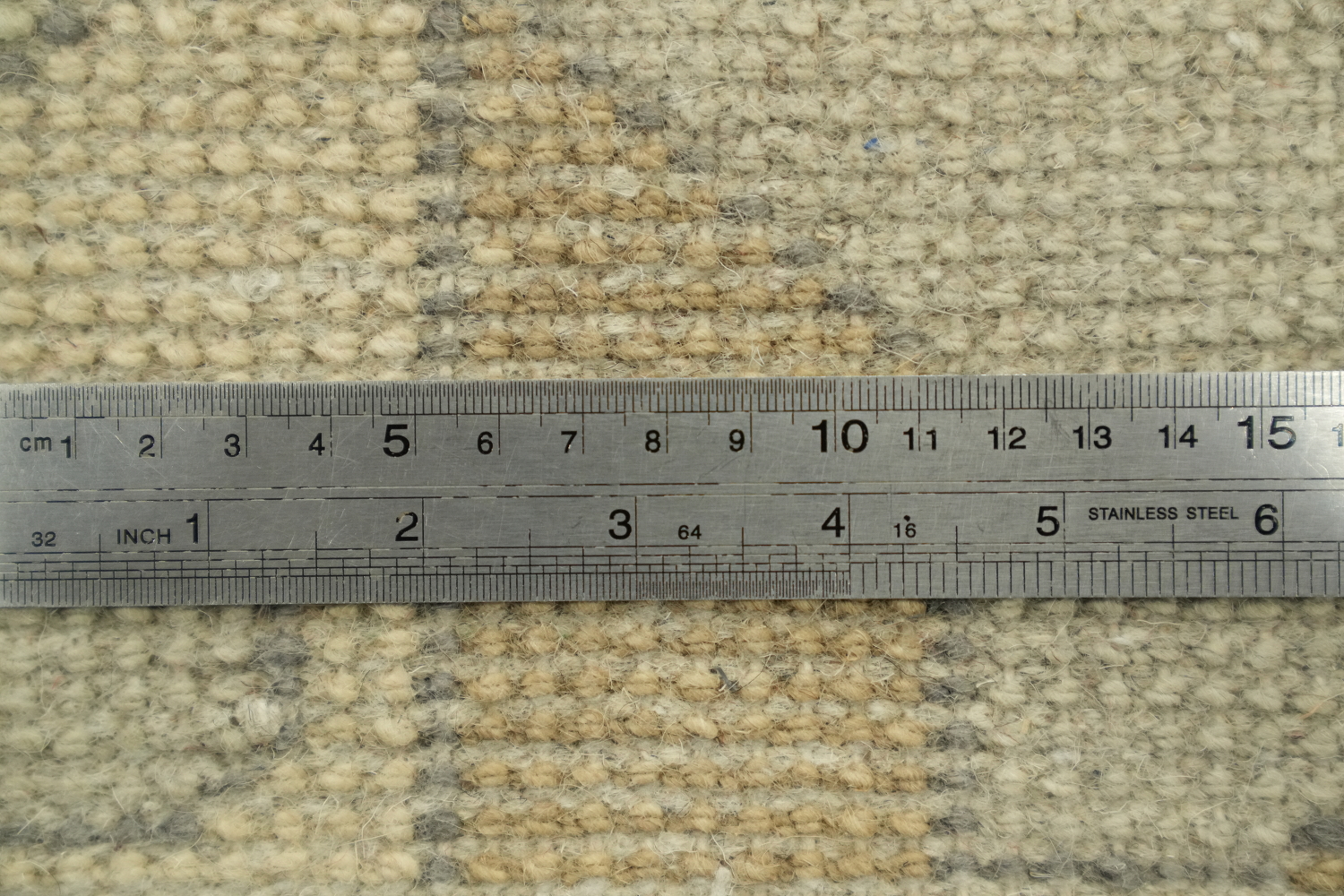 Vintage-Inspired Oushak Indian Rug Featuring Classic Motifs 8x10