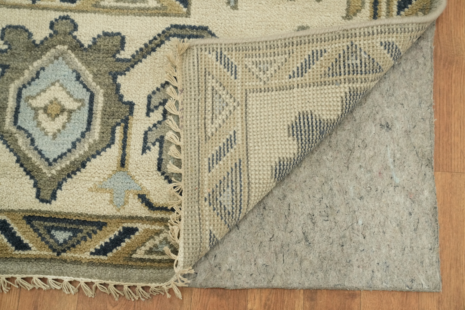 All-Over Pattern Grey and Ivory Oushak Living Room Rug 9' x 12'