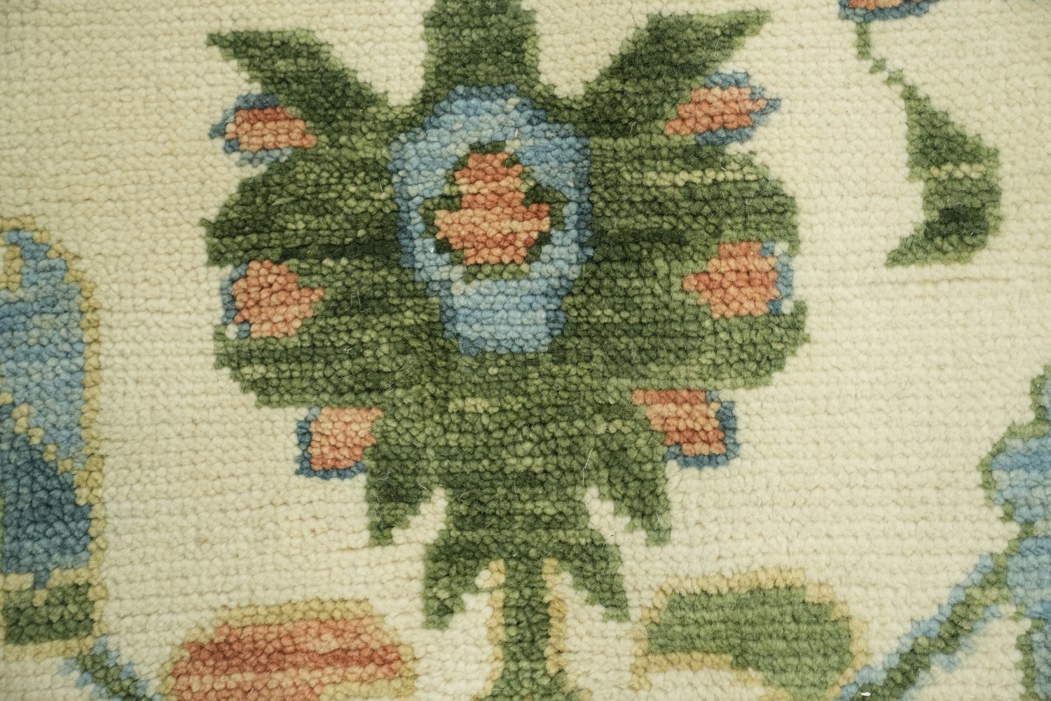 Luxurious Handmade Oushak Wool Rug with Pastel Colors