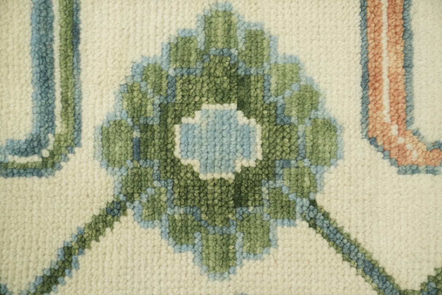 Luxurious Handmade Oushak Wool Rug with Pastel Colors