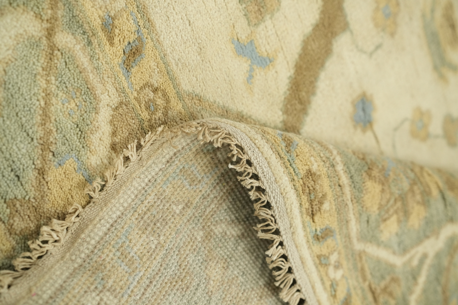 Hand-Knotted 8x10 Traditional Oushak Wool Rug - Beige & Cream