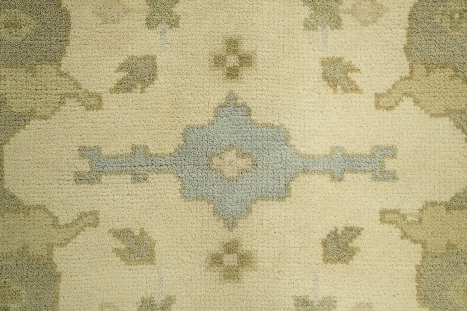 8x10 Hand-Made Oushak Rug - Traditional Geometric Design in Muted Earth Tones