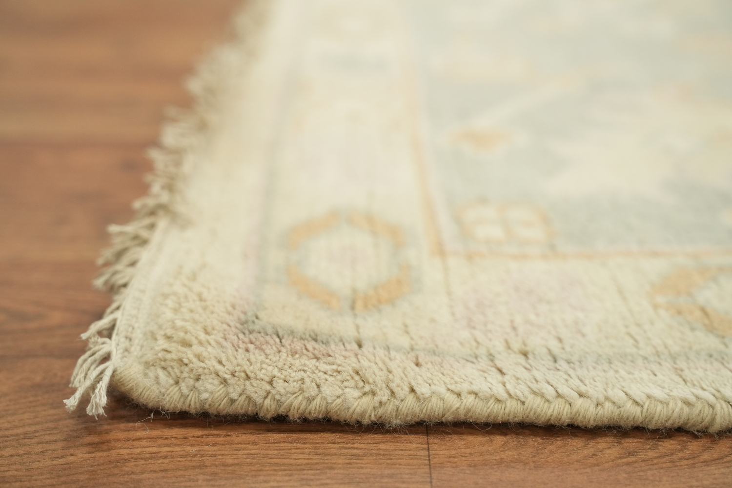 Neutral Tones All-Over Oushak Vintage-inspired Area Rug