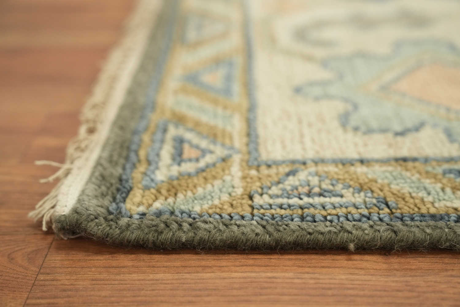 Traditional Beige and Grey Rug with Intricate Botanical Patterns 9x12 ft