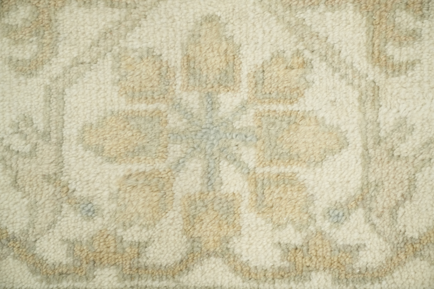Luxurious Soft Tone Cream and Ivory Oushak Living Room Rug 9' x 12'
