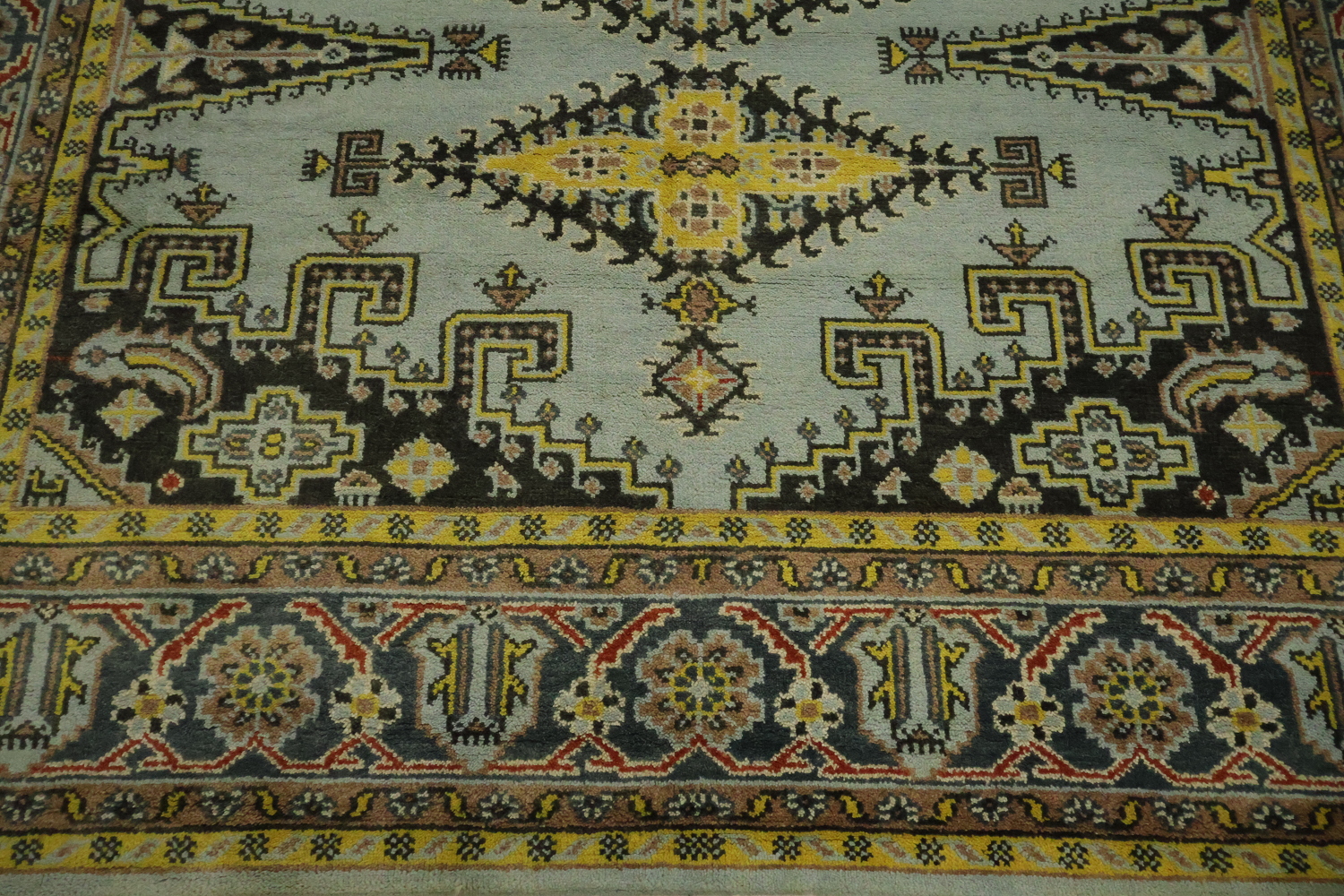 8'x10' Hexagonal Medallion Rug with Elegant Pastel and Dark Highlights
