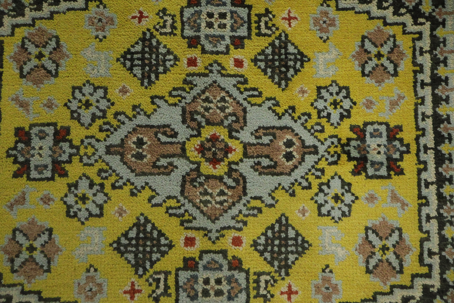 8'x10' Hexagonal Medallion Rug with Elegant Pastel and Dark Highlights