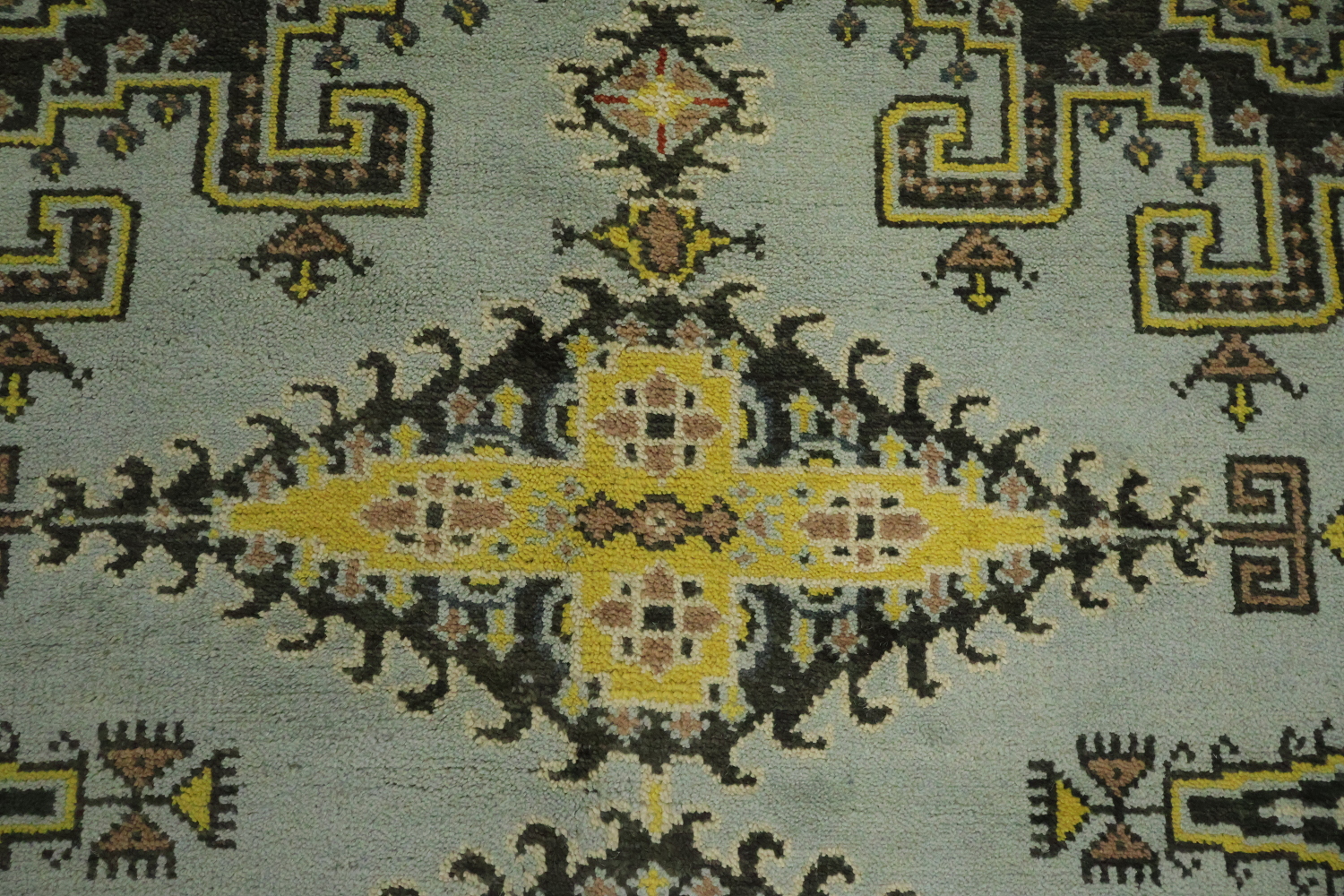 8'x10' Hexagonal Medallion Rug with Elegant Pastel and Dark Highlights