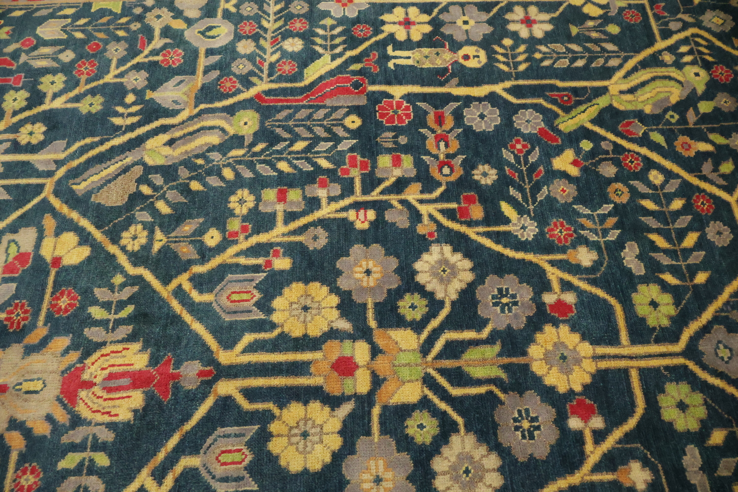 Classic Bird and Tree Motif Rug in Rich Earthy Tones 9' x 12'