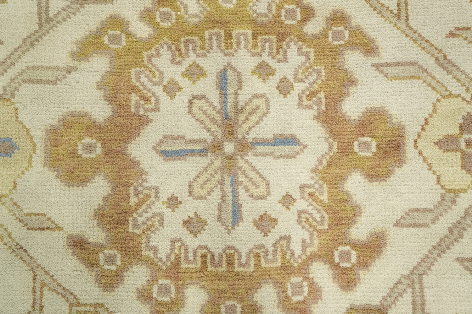 9x12 Hand-Made Oushak Rug - Traditional Geometric Design in Muted Earth Tones