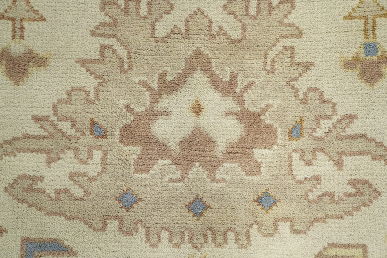 9x12 Hand-Made Oushak Rug - Traditional Geometric Design in Muted Earth Tones