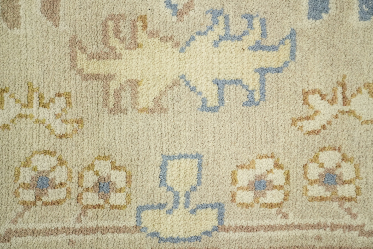 9x12 Hand-Made Oushak Rug - Traditional Geometric Design in Muted Earth Tones
