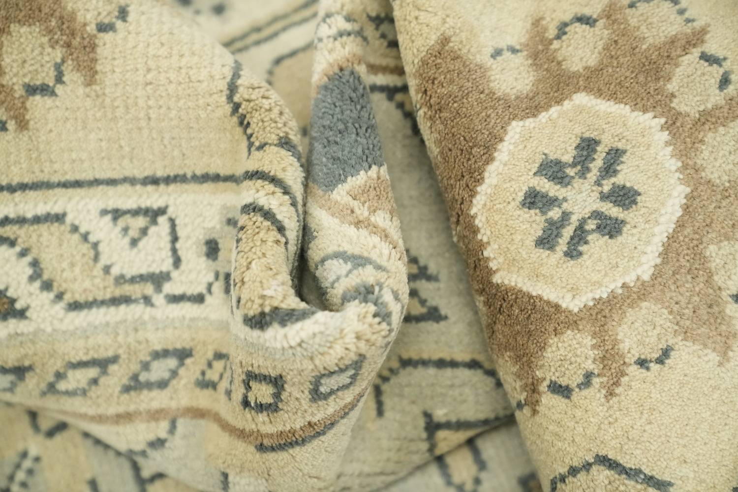 9x12 Beige & Light Blue Oushak Traditional Geometric Rug in Muted Earth Tones