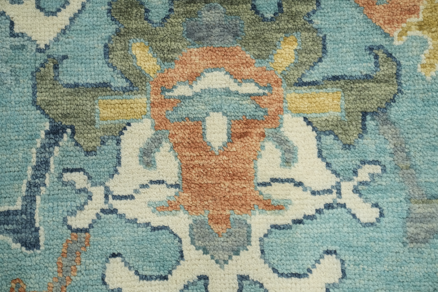 8'x10' Charming Traditional Oushak Rug in Serene Blue Hues and Tones