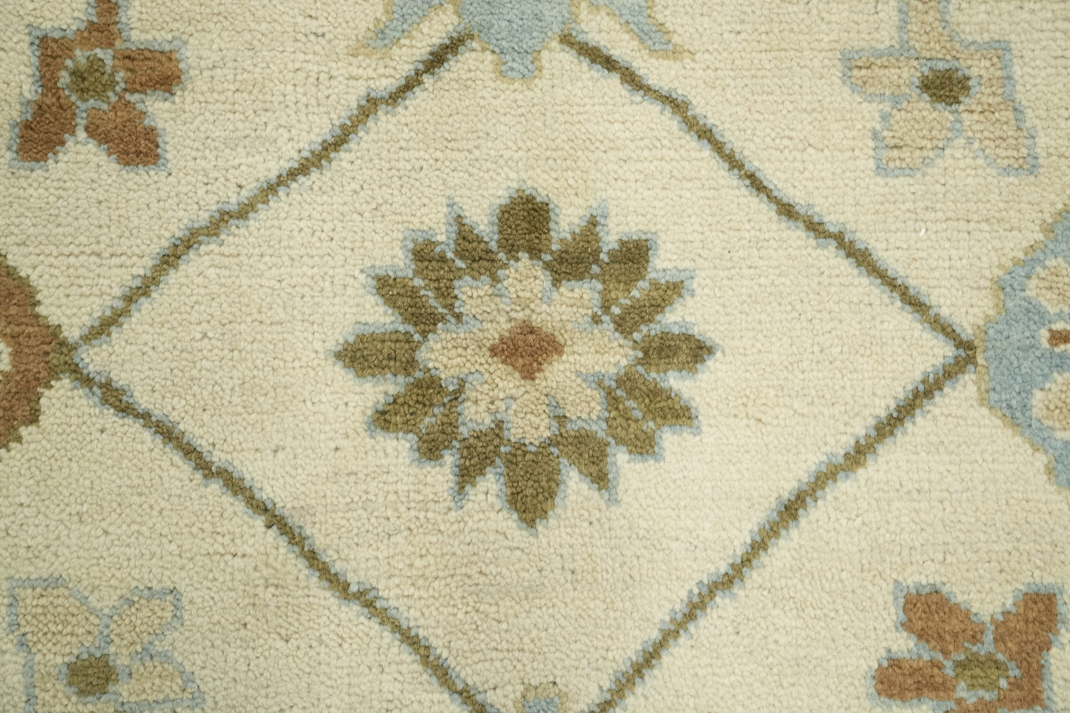 Oushak Hand-Knotted Wool Rug - Traditional 8x10 Cream and Blue