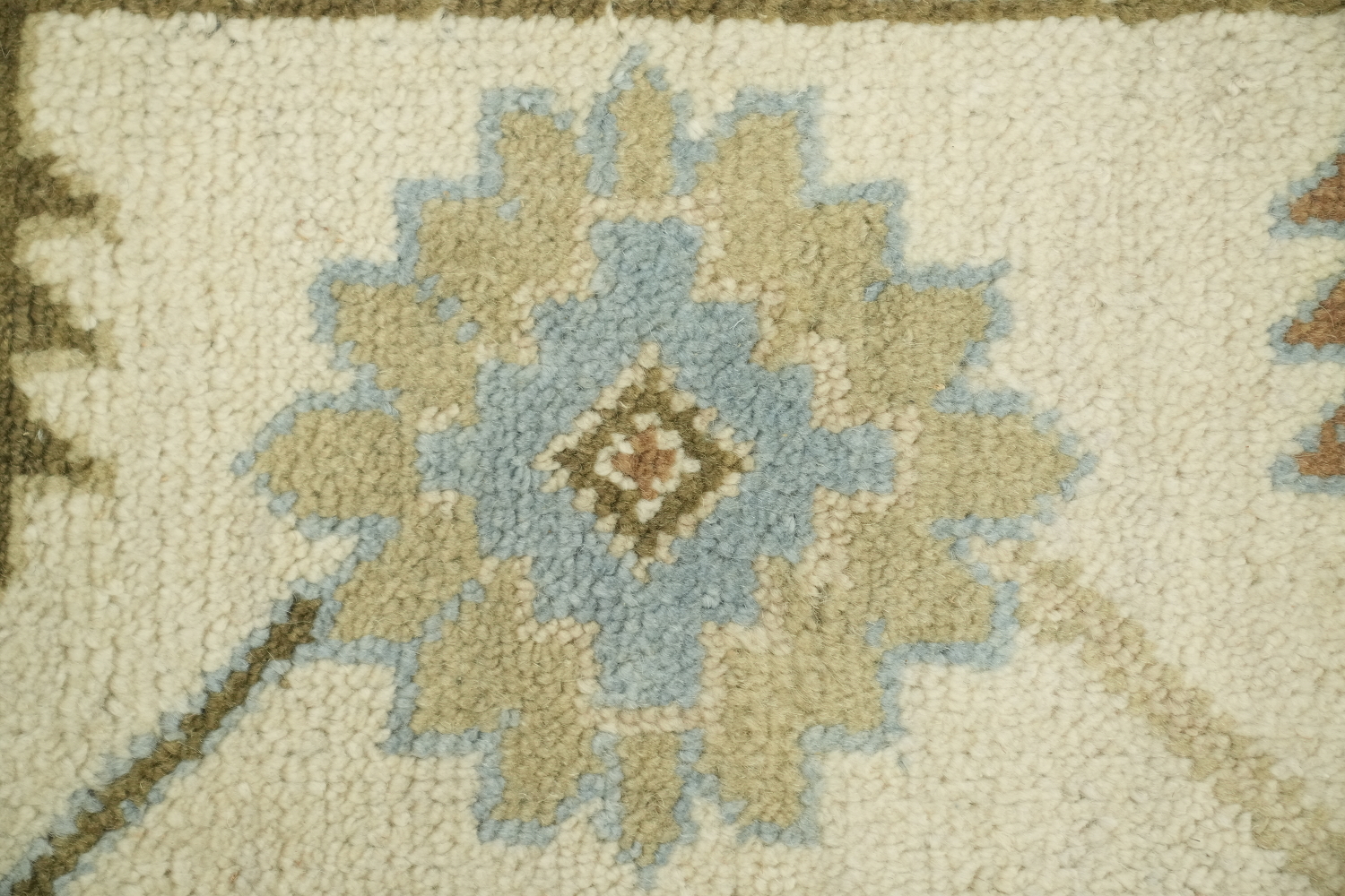 Oushak Hand-Knotted Wool Rug - Traditional 8x10 Cream and Blue