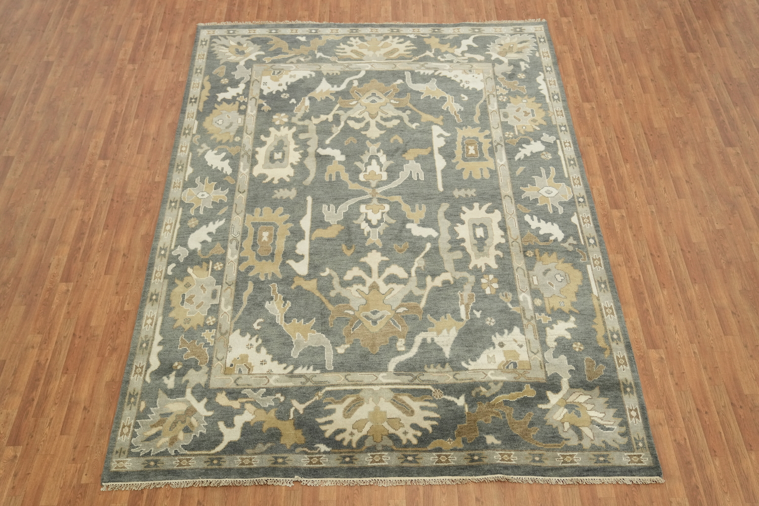 9'x12' Elegant Grey and Beige Floral Patterned Area Rug