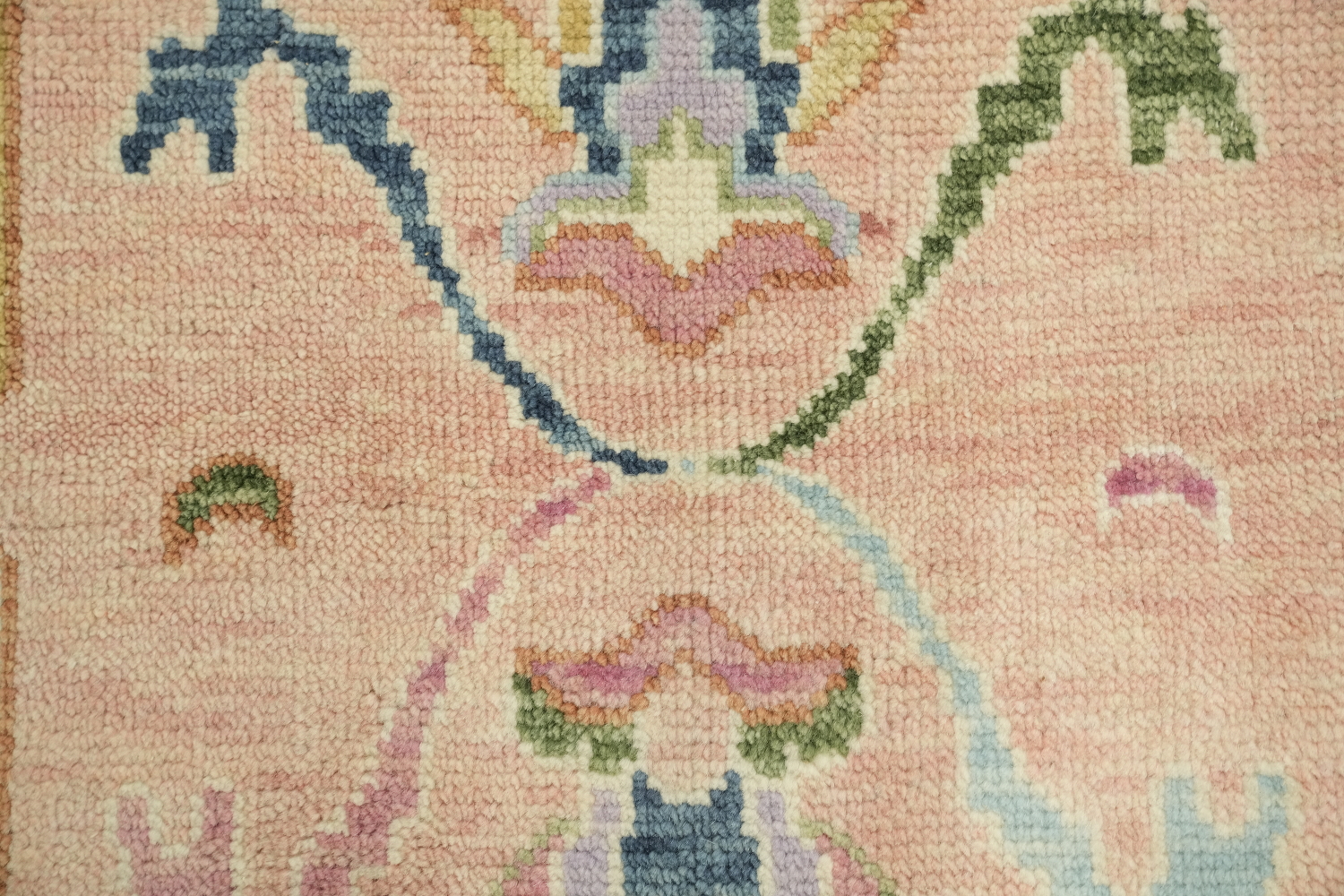 6'x9' Soft Pastel Toned Pink Oushak Hand-Knotted Wool Area Rug