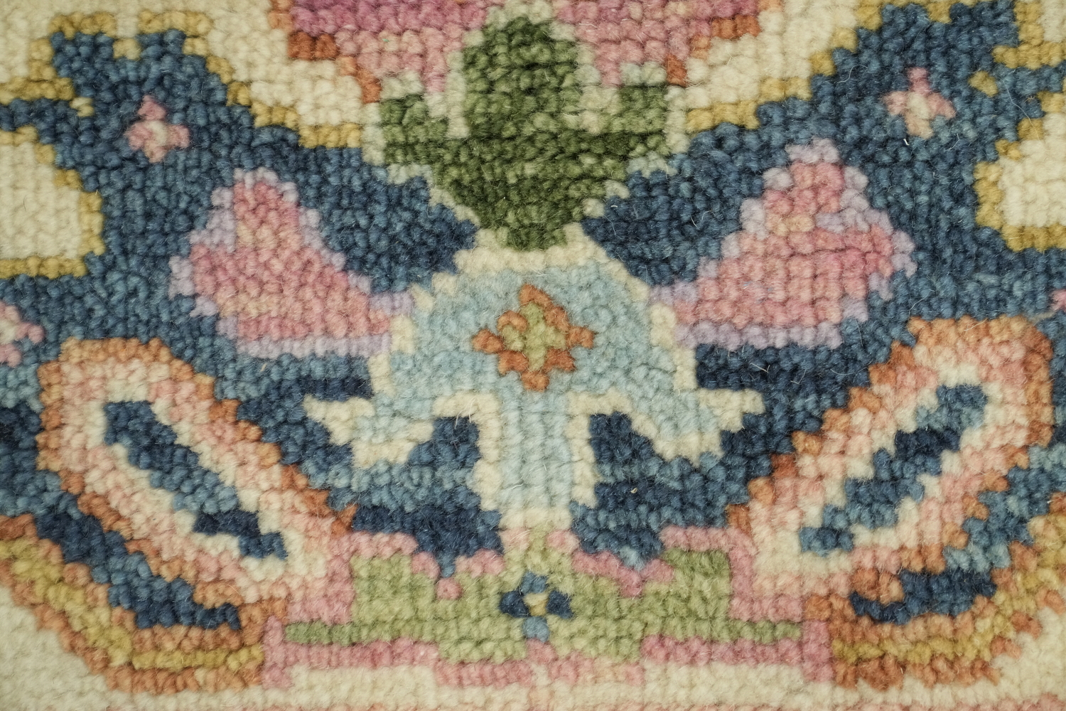 6'x9' Soft Pastel Toned Pink Oushak Hand-Knotted Wool Area Rug