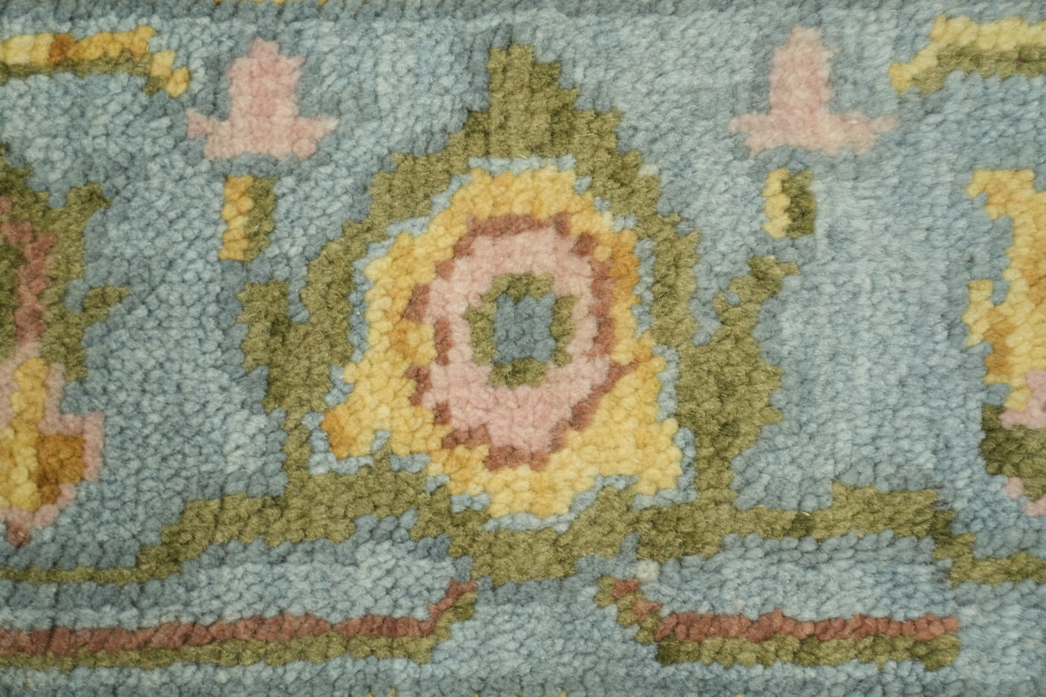 6'x9' Oushak Traditional Wool Area Rug with Soft Rust and Blue Accents